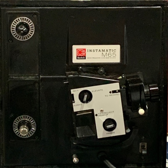 Projector - Picture 4 of 8